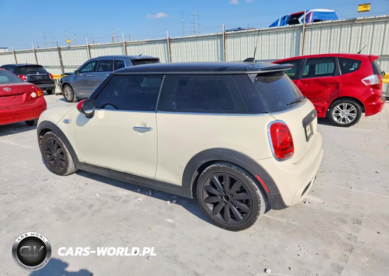 2015 Mini Cooper S VIN:WMWXP7C52F2A33850 - 2