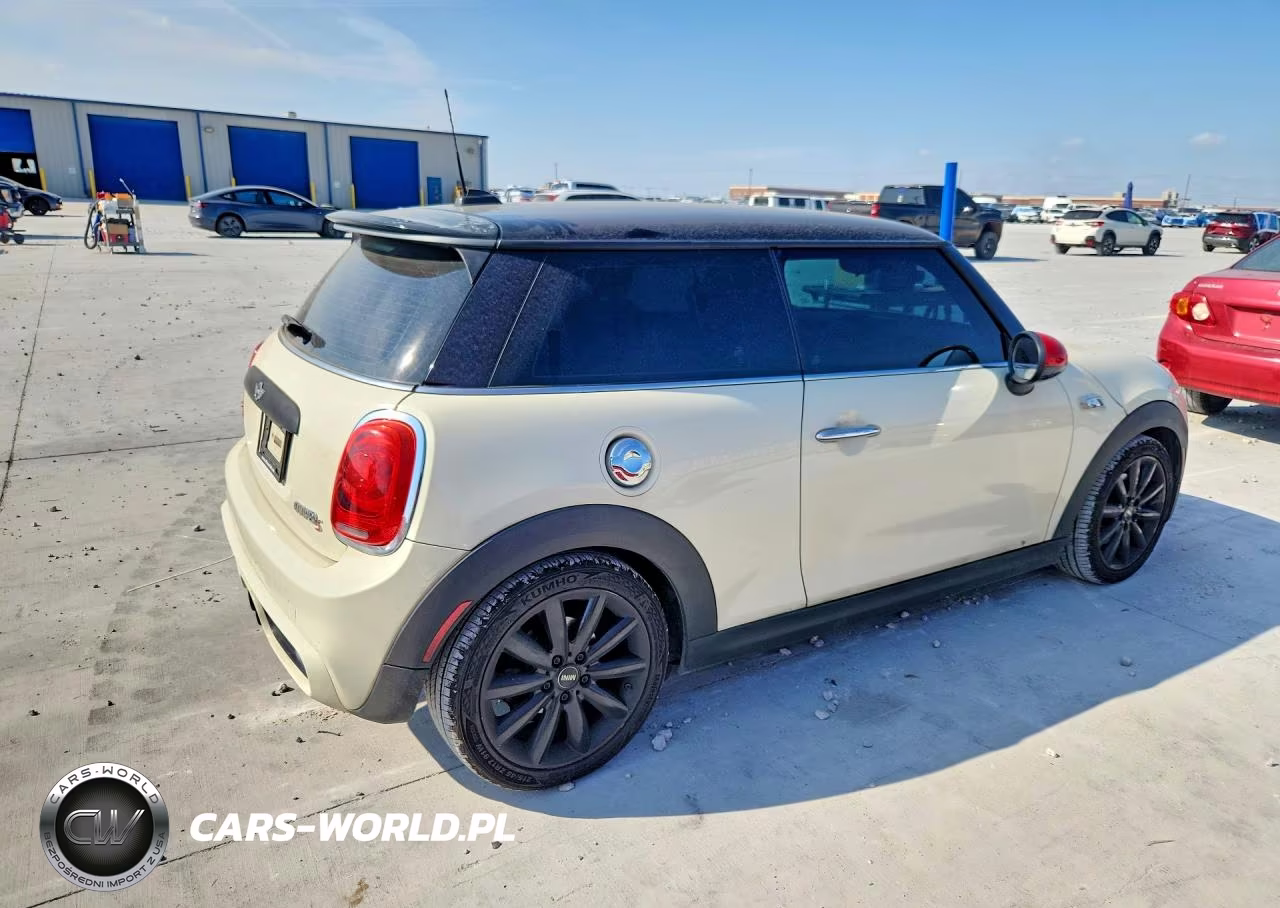 2015 Mini Cooper S VIN:WMWXP7C52F2A33850 - 3