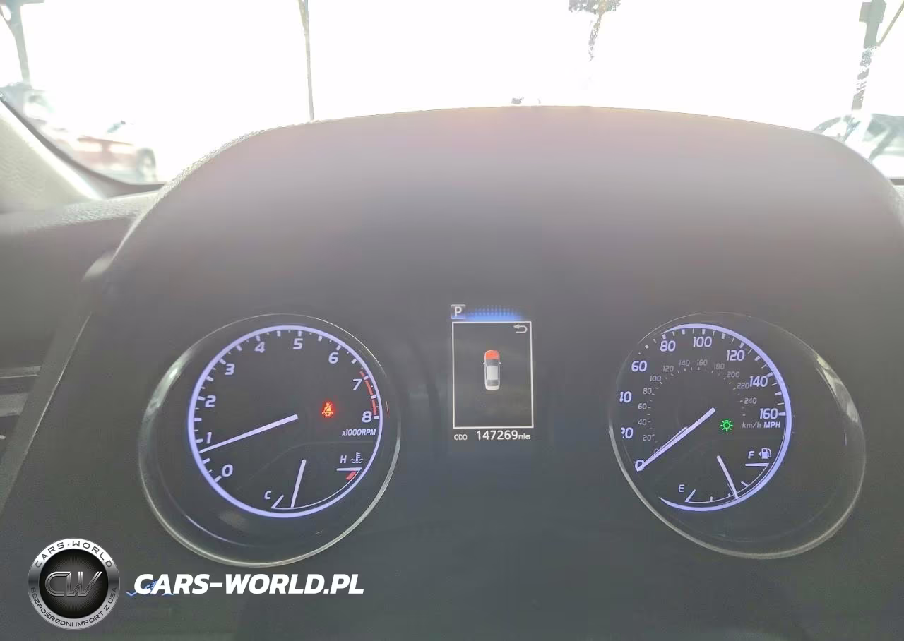 2020 Toyota Camry Le VIN:4T1C11AK9LU386328 - 9