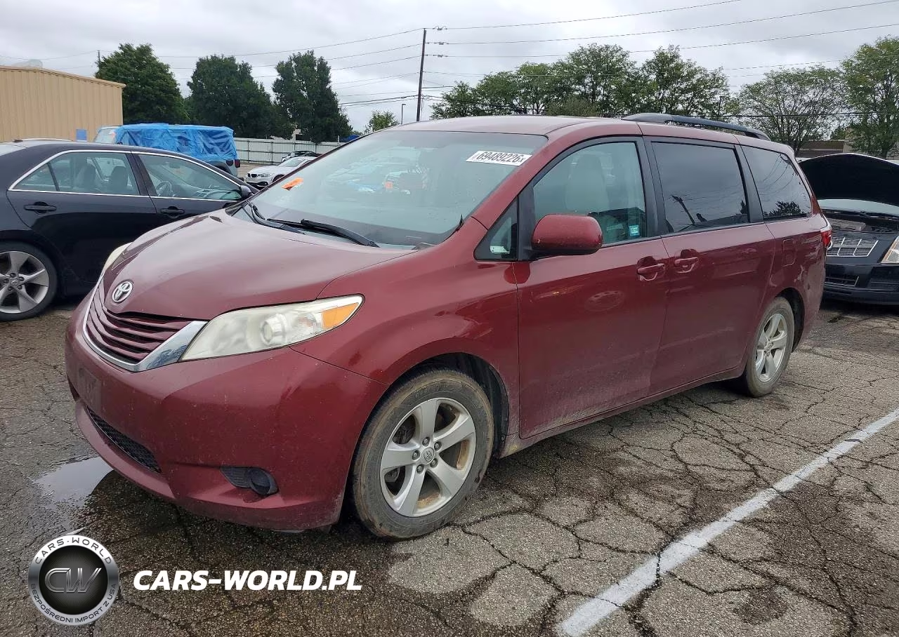 2015 Toyota Sienna Le