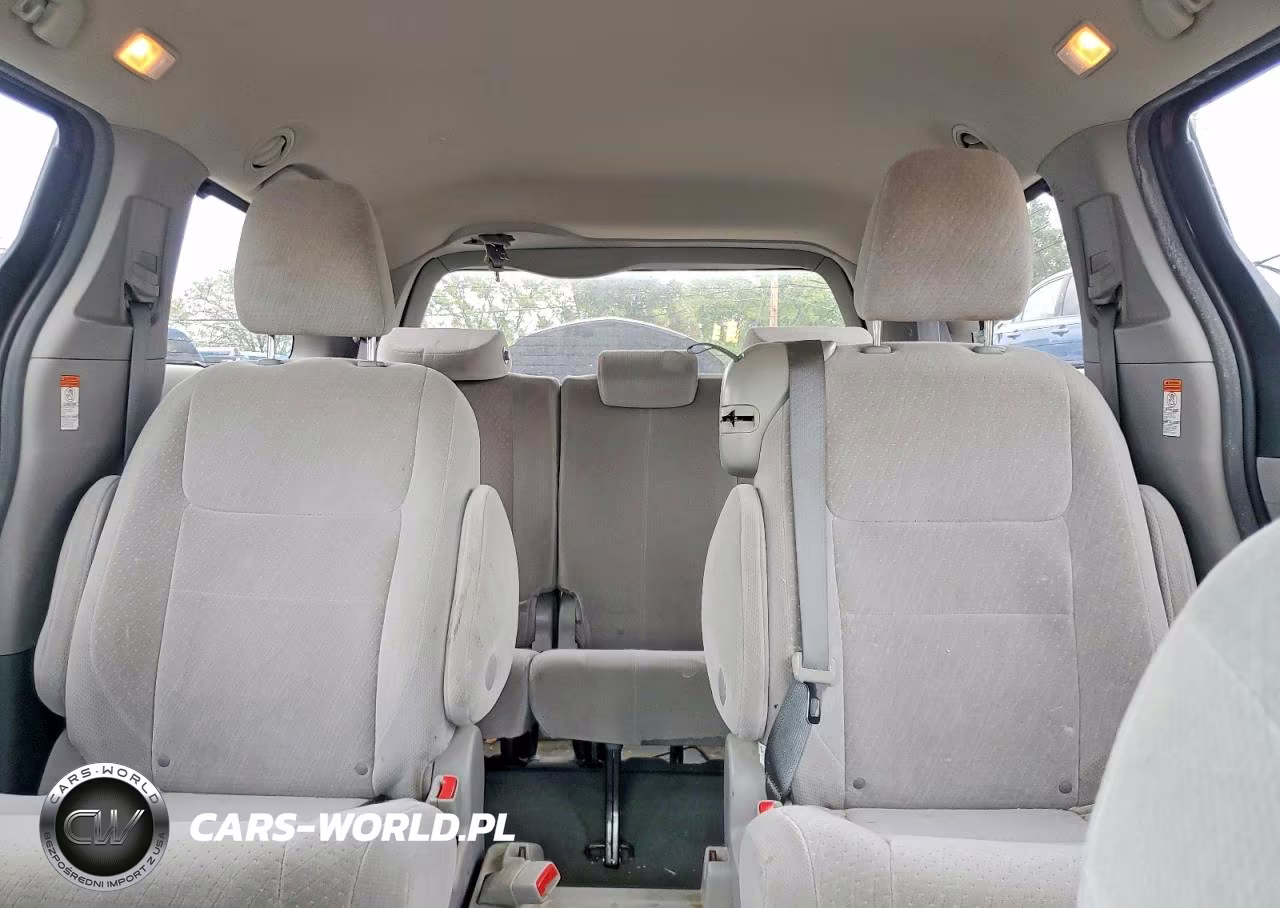 2015 Toyota Sienna Le VIN:5TDKK3DCXFS574880 - 10