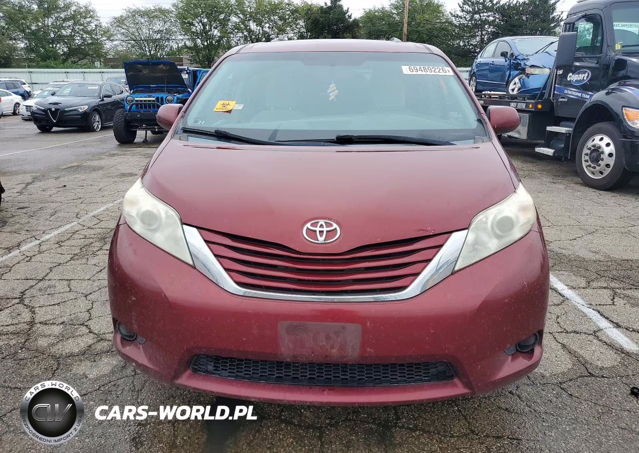2015 Toyota Sienna Le VIN:5TDKK3DCXFS574880 - 5