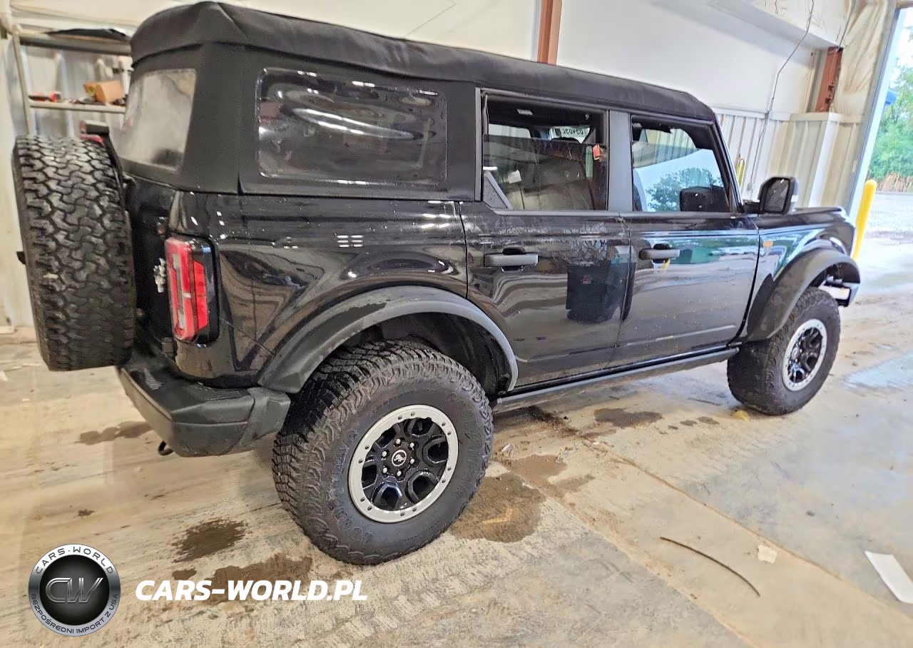 2024 Ford Bronco Badlands VIN:1FMEE9BPXRLA57321 - 3