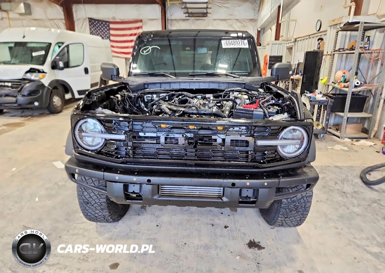2024 Ford Bronco Badlands VIN:1FMEE9BPXRLA57321 - 5
