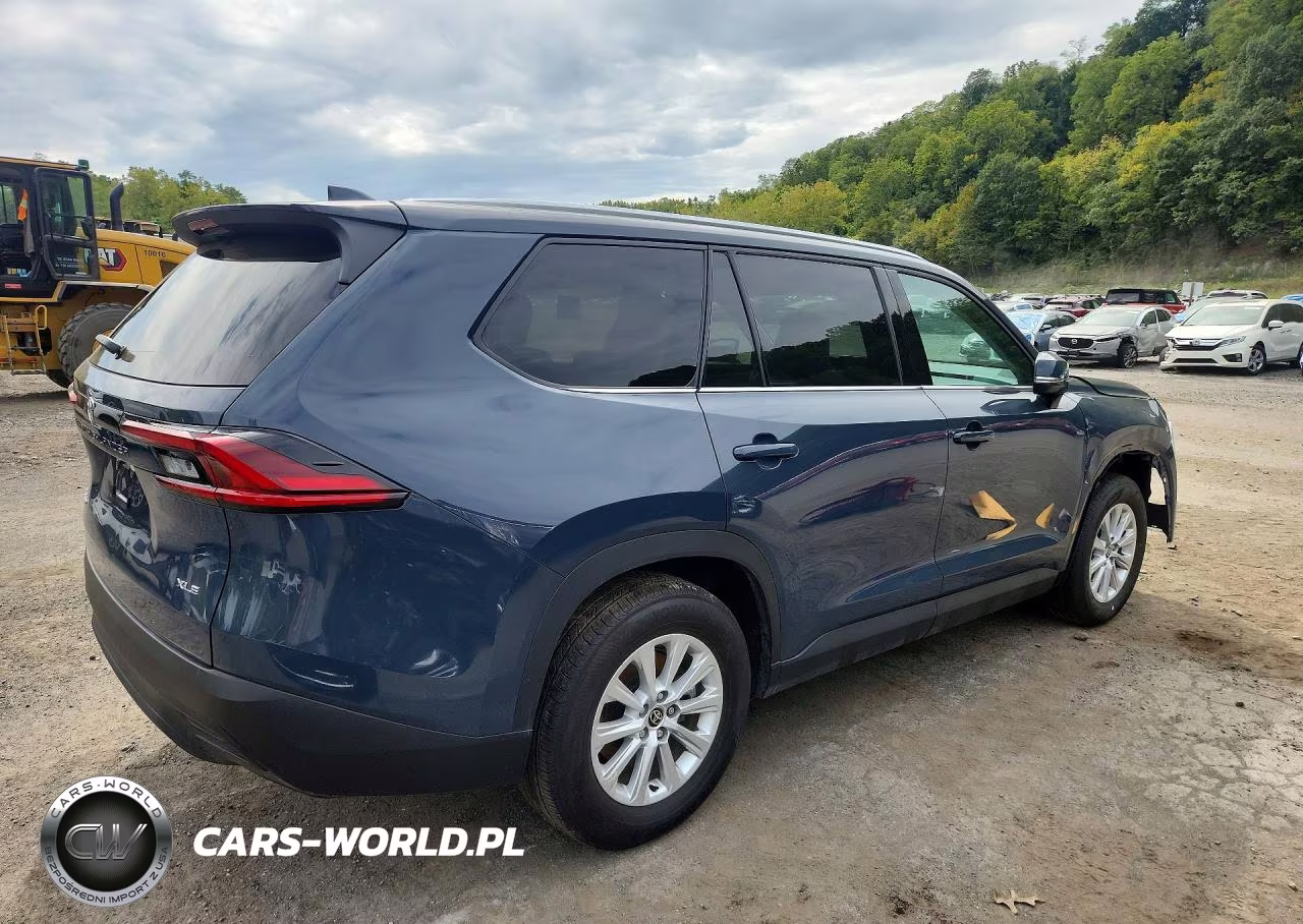 2025 Toyota Grand Highlander Hybrid Xle VIN:5TDACAB54SS055092 - 3