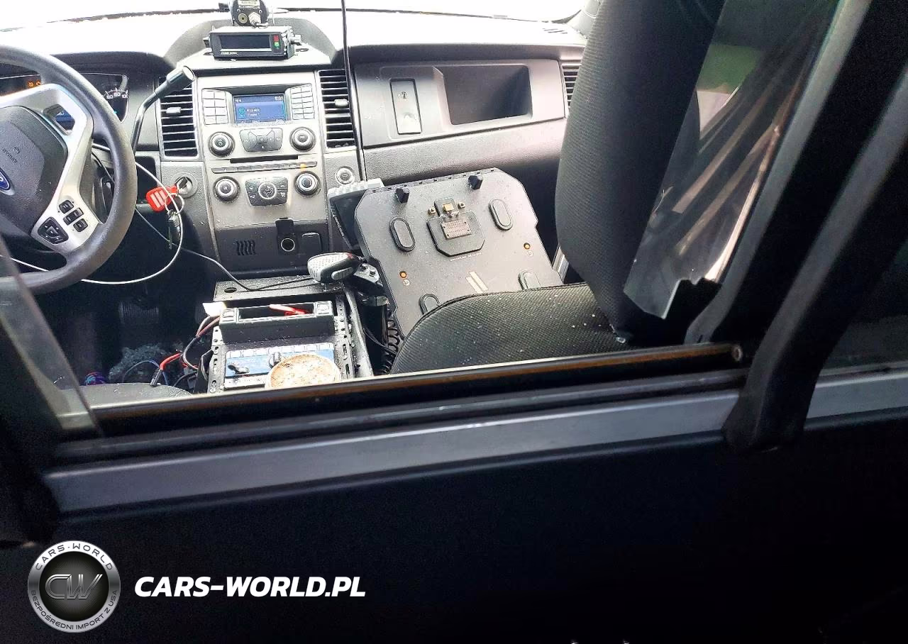 2015 Ford Taurus Police Interceptor VIN:1FAHP2MT2FG142418 - 8