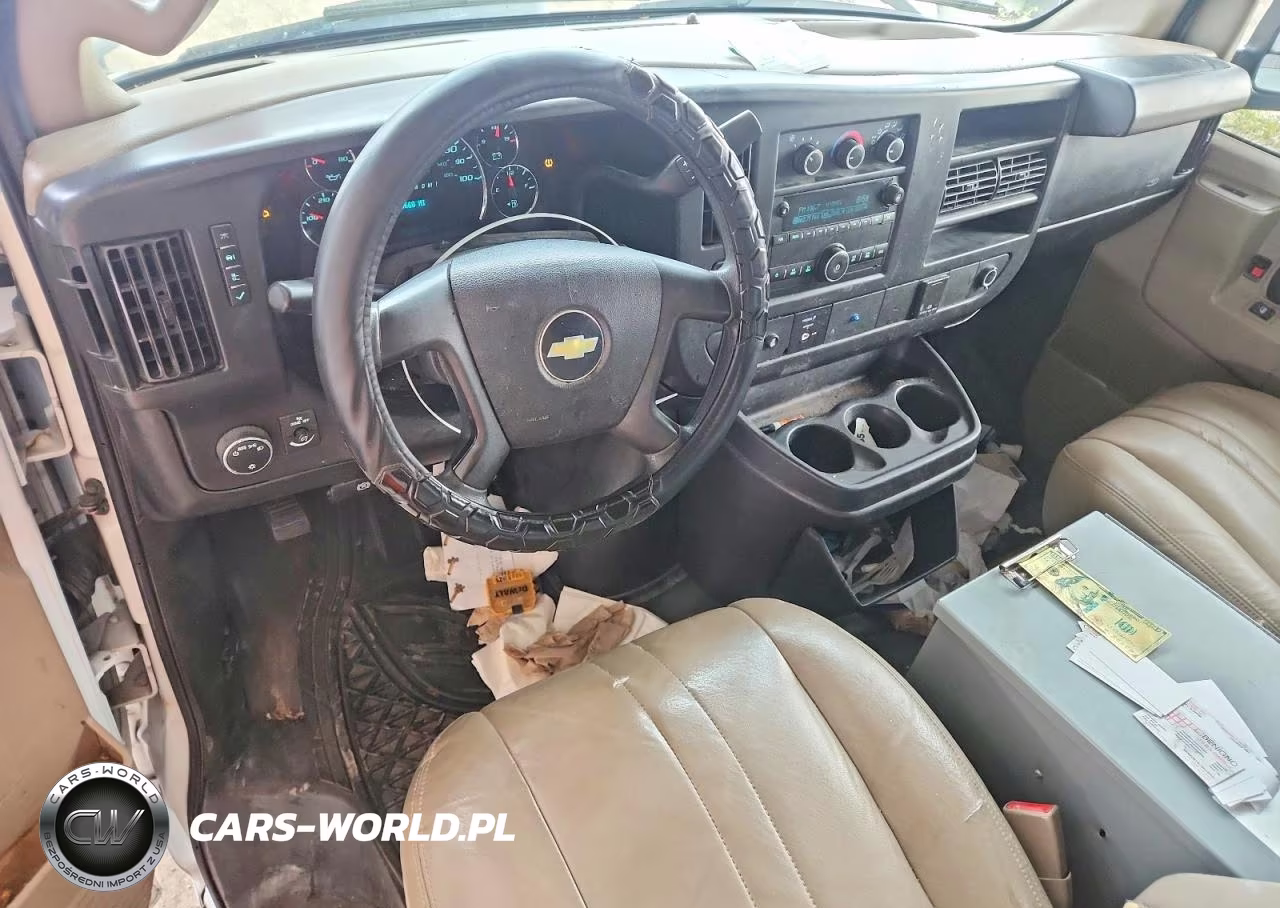 2017 Chevrolet Express G2500 Delivery Van VIN:1GCWGBFF3H1121592 - 8