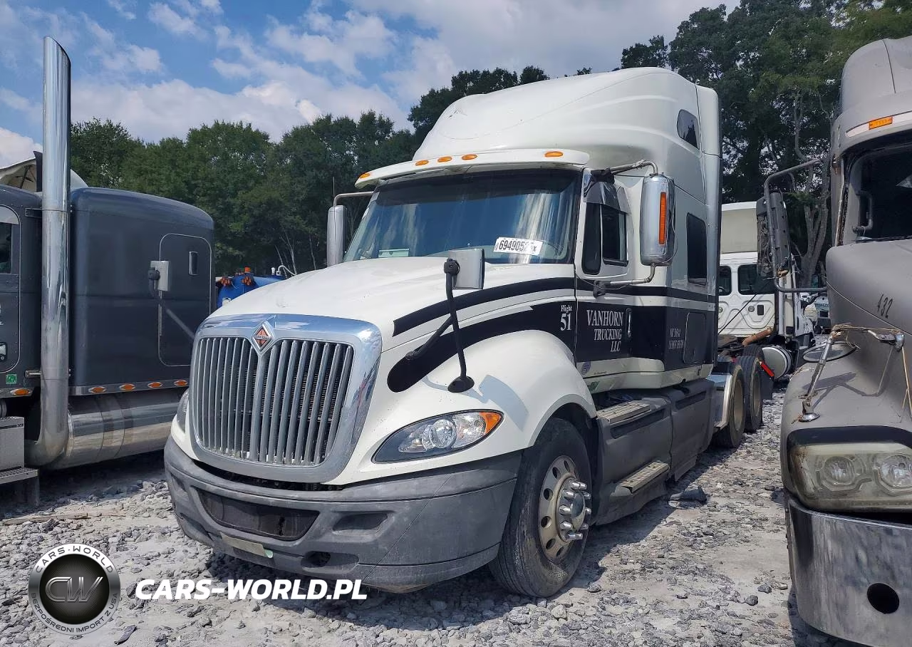 2012 International Prostar Semi Truck