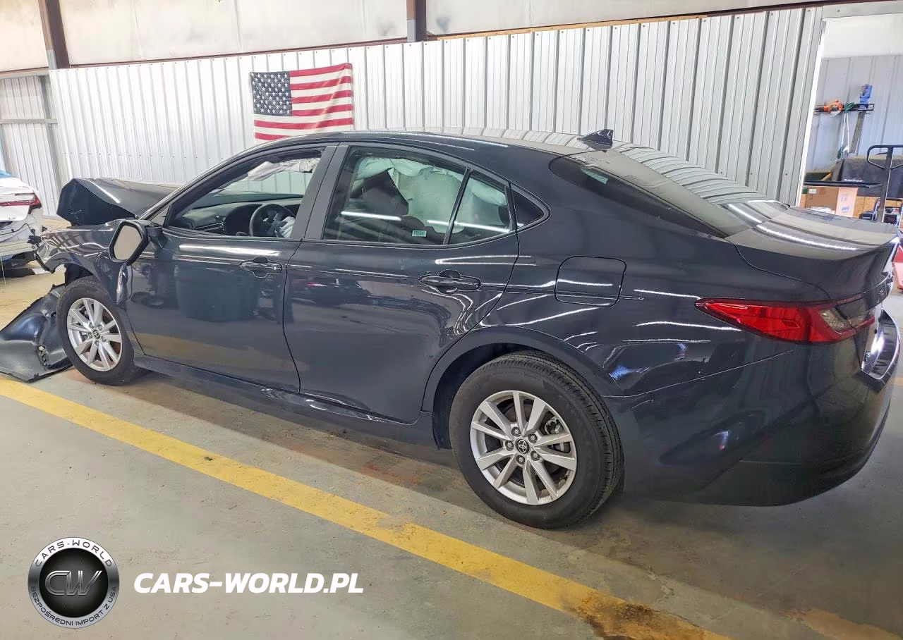 2026 Toyota Camry Le VIN:4T1DAACK7TU703895 - 2