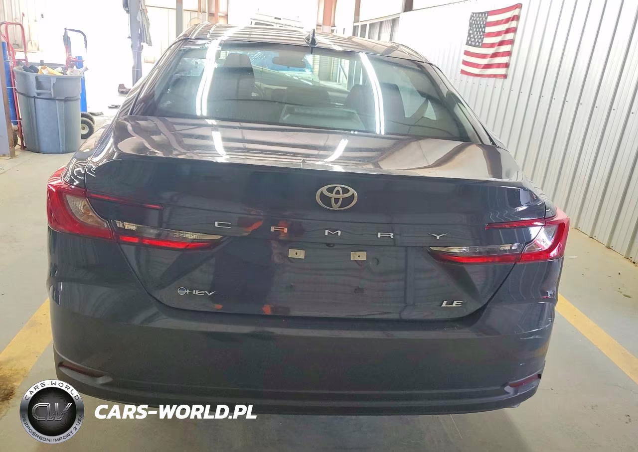 2026 Toyota Camry Le VIN:4T1DAACK7TU703895 - 6