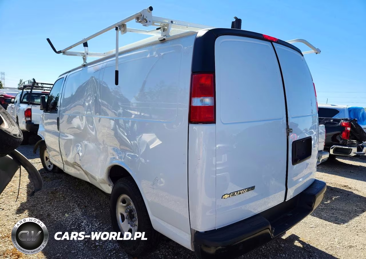 2024 Chevrolet Express G2500 VIN:1GCWGAFP0R1249793 - 2