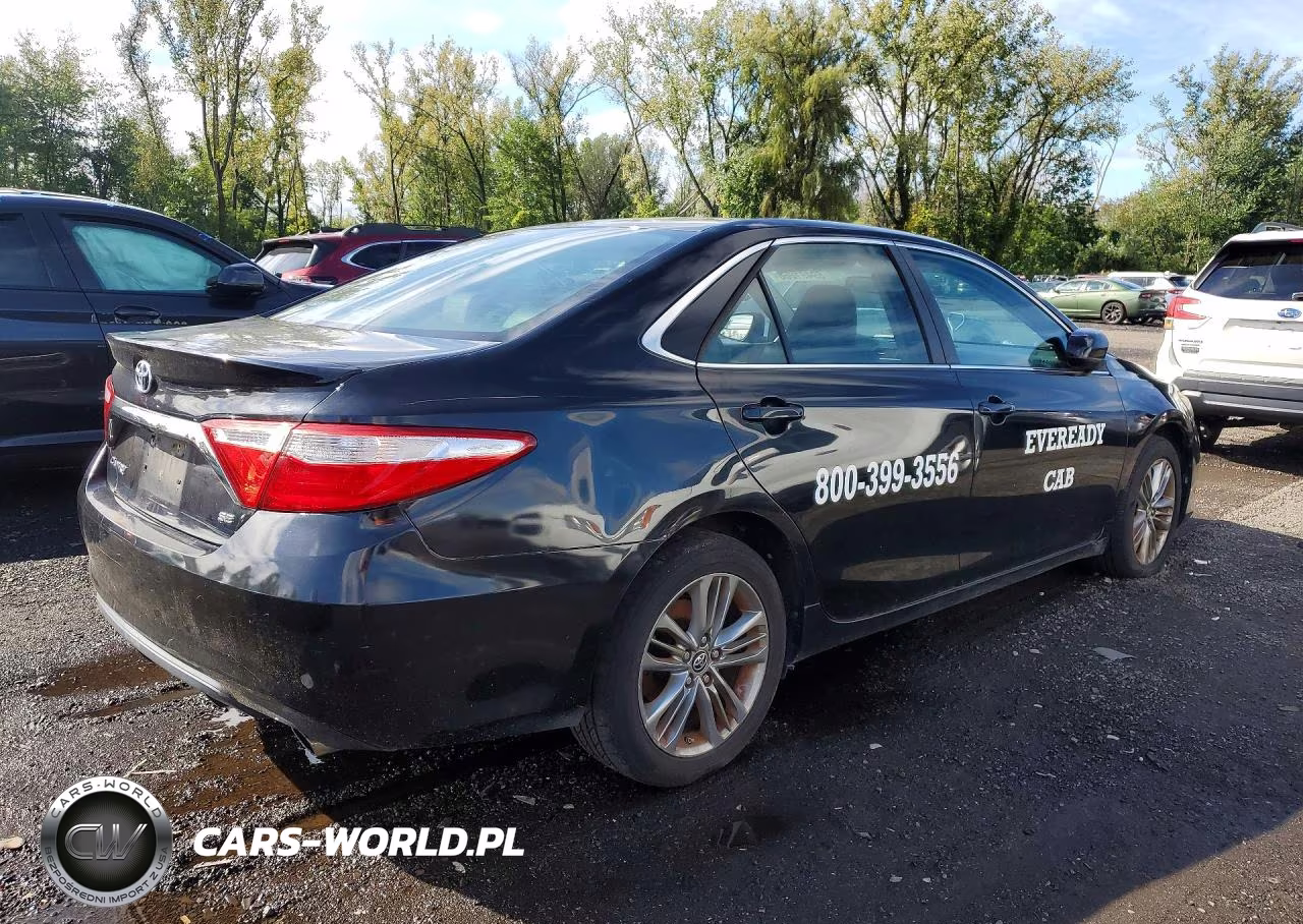 2016 Toyota Camry Se VIN:4T1BF1FK6GU125623 - 3