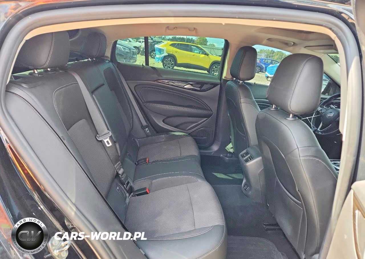 2018 Buick Regal Preferred Ii VIN:W04GN6SX5J1074663 - 10