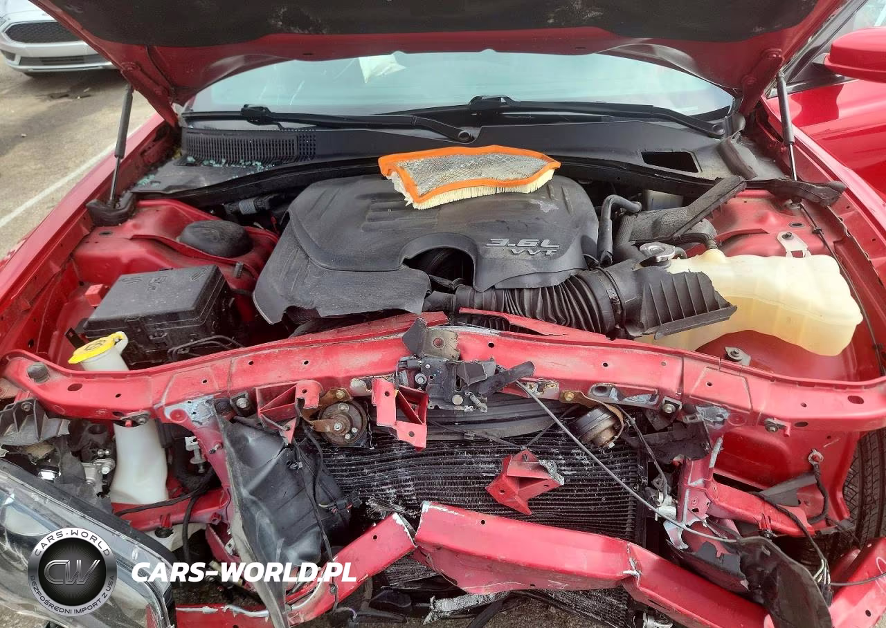 2018 Chrysler 300 S VIN:2C3CCAGG0JH141293 - 11