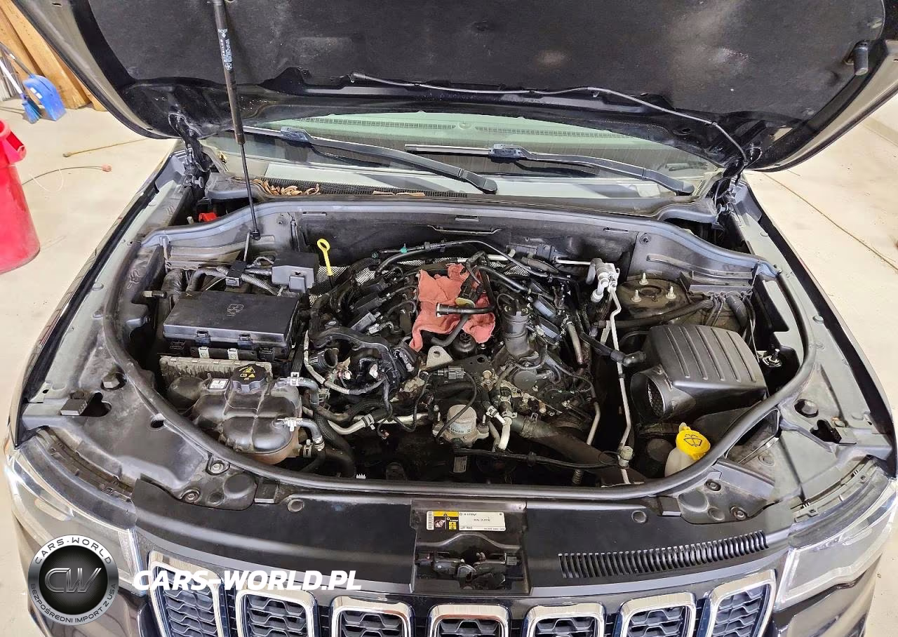 2019 Jeep Grand Cherokee Laredo VIN:1C4RJFAG0KC815903 - 12