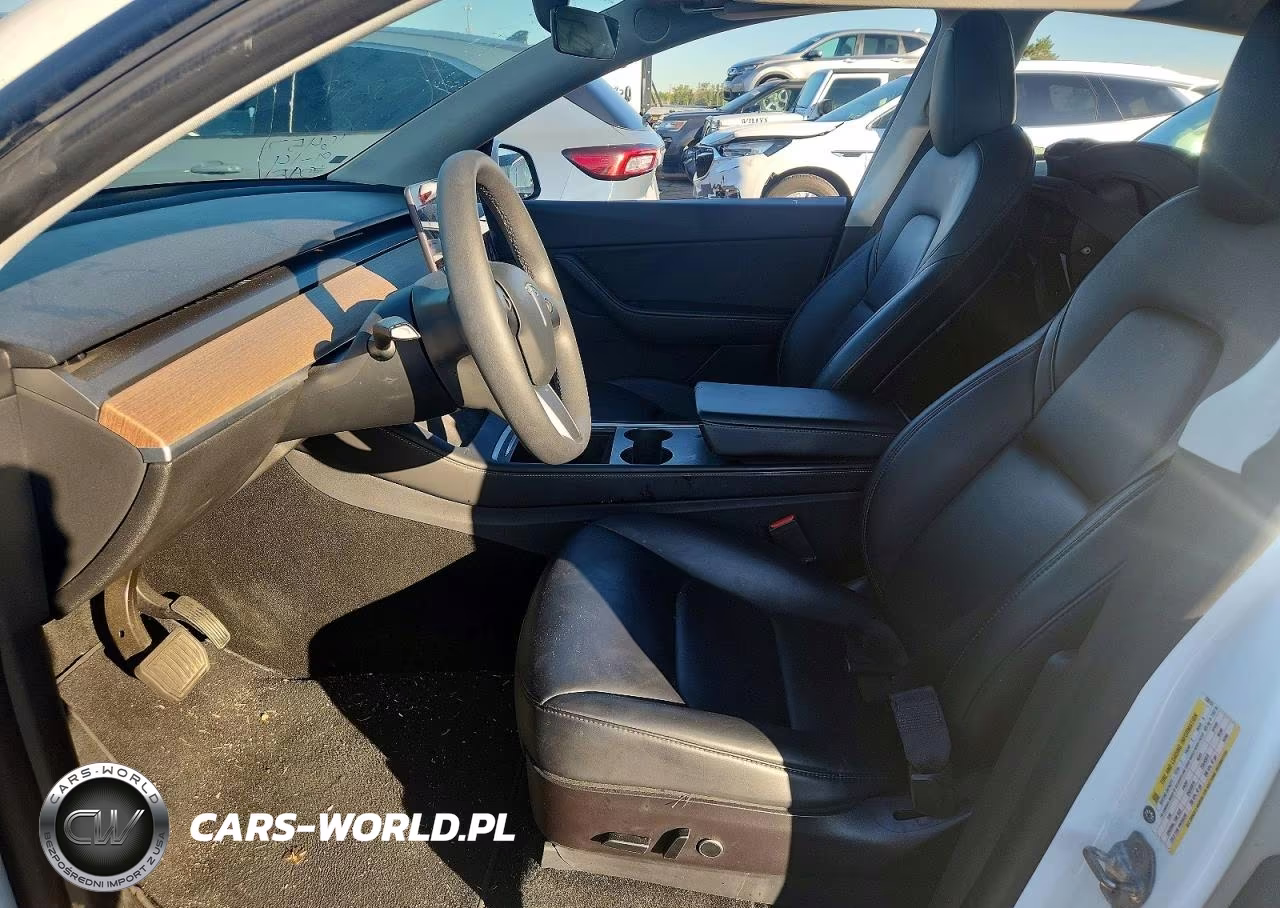 2021 Tesla Model Y VIN:5YJYGAEE7MF230151 - 7