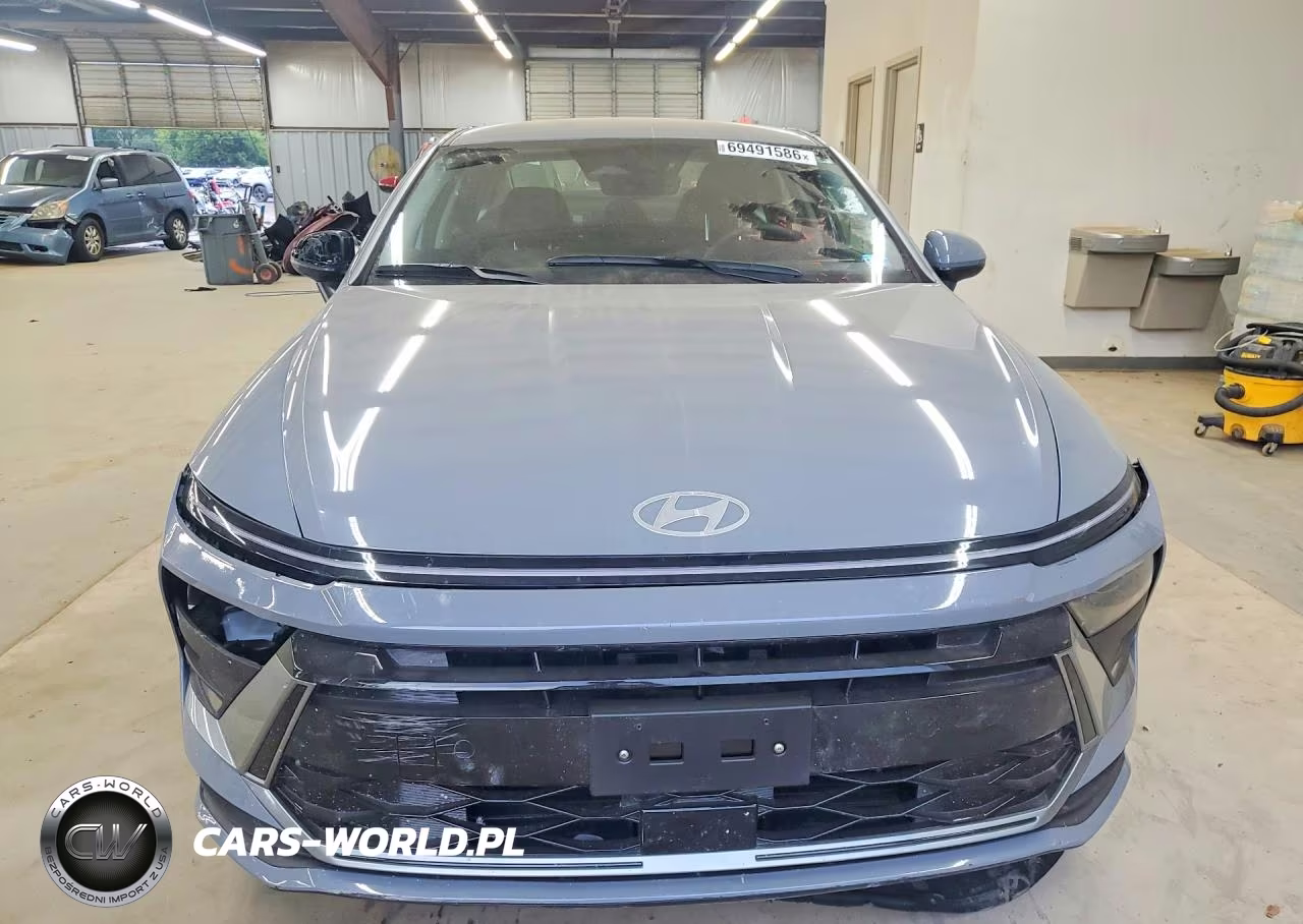 2026 Hyundai Sonata Hybrid Blue VIN:KMHL24JJ2TA172420 - 5