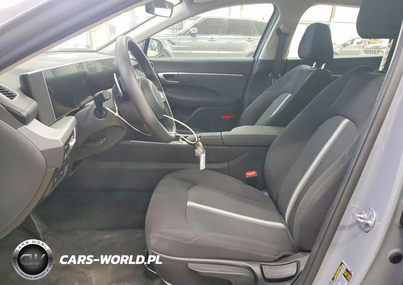 2026 Hyundai Sonata Hybrid Blue VIN:KMHL24JJ2TA172420 - 7