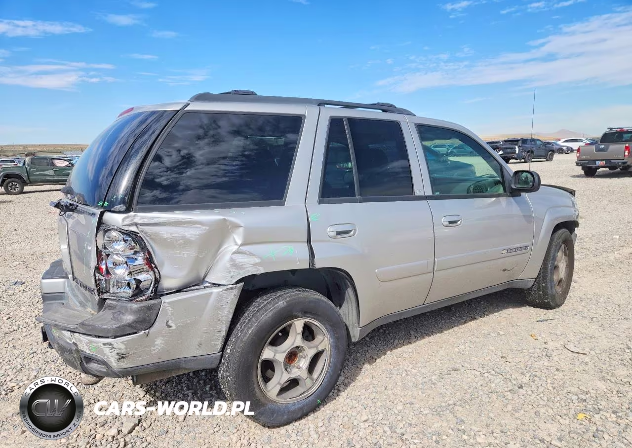 2004 Chevrolet Trailblazer Ls VIN:1GNDT13SX42220923 - 3