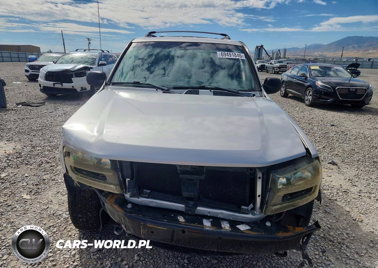 2004 Chevrolet Trailblazer Ls VIN:1GNDT13SX42220923 - 5