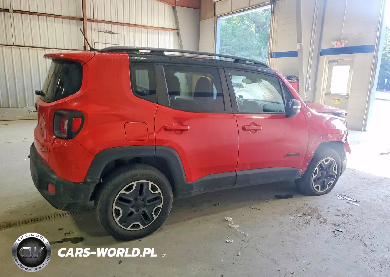2015 Jeep Renegade Trailhawk VIN:ZACCJBCT3FPB50876 - 3