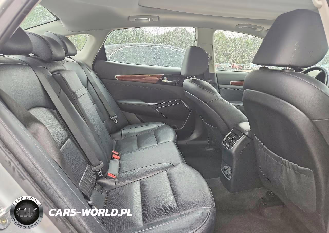2017 Kia Cadenza Premium VIN:KNALC4J10H5036818 - 10
