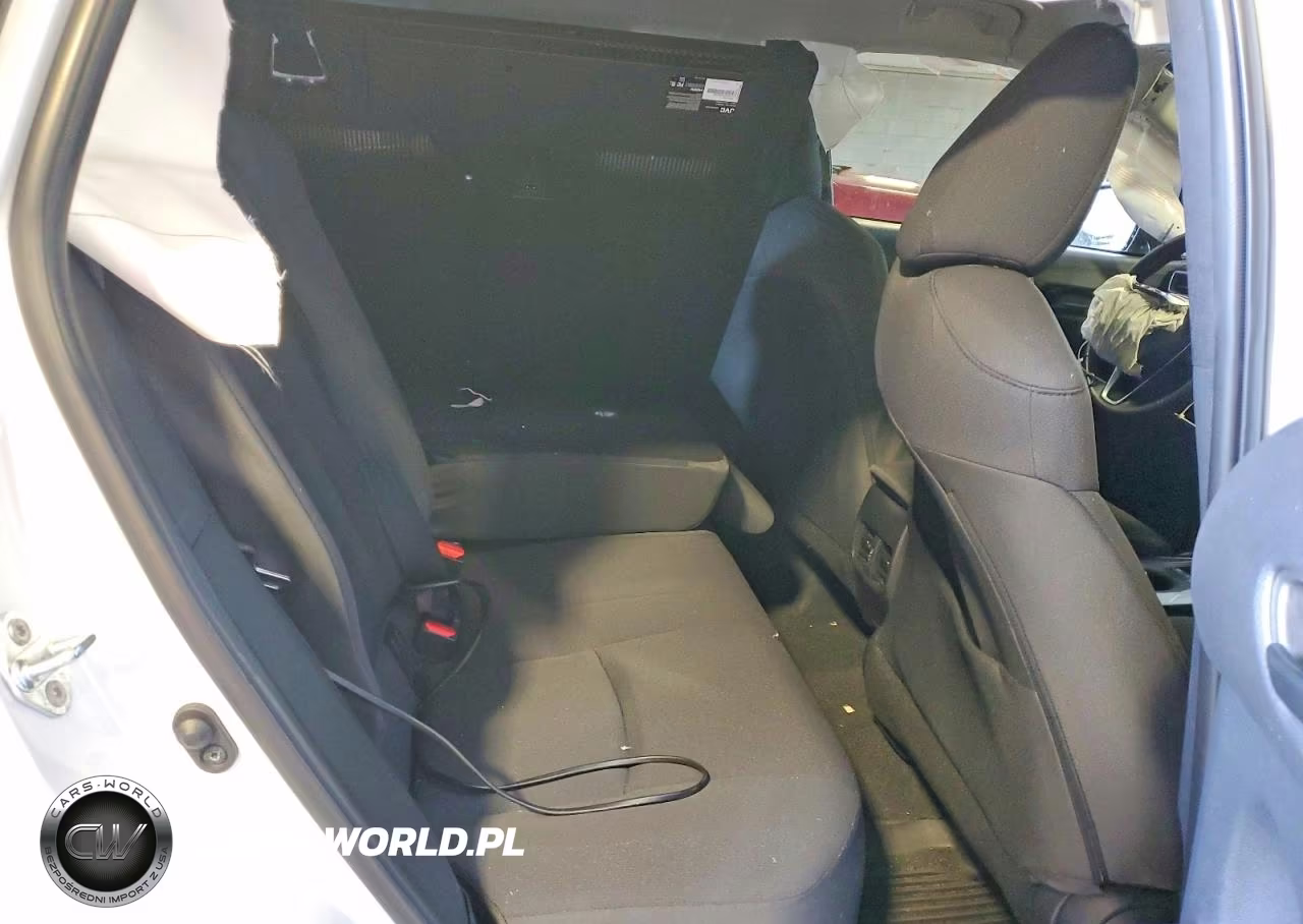 2022 Toyota Corolla Cross Le VIN:7MUCAABG5NV022922 - 11