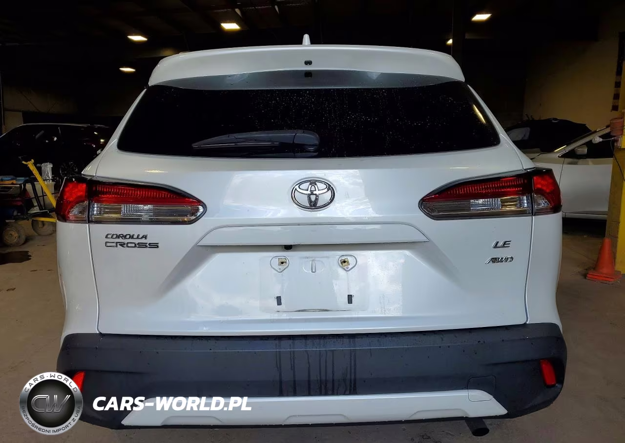 2022 Toyota Corolla Cross Le VIN:7MUCAABG5NV022922 - 6