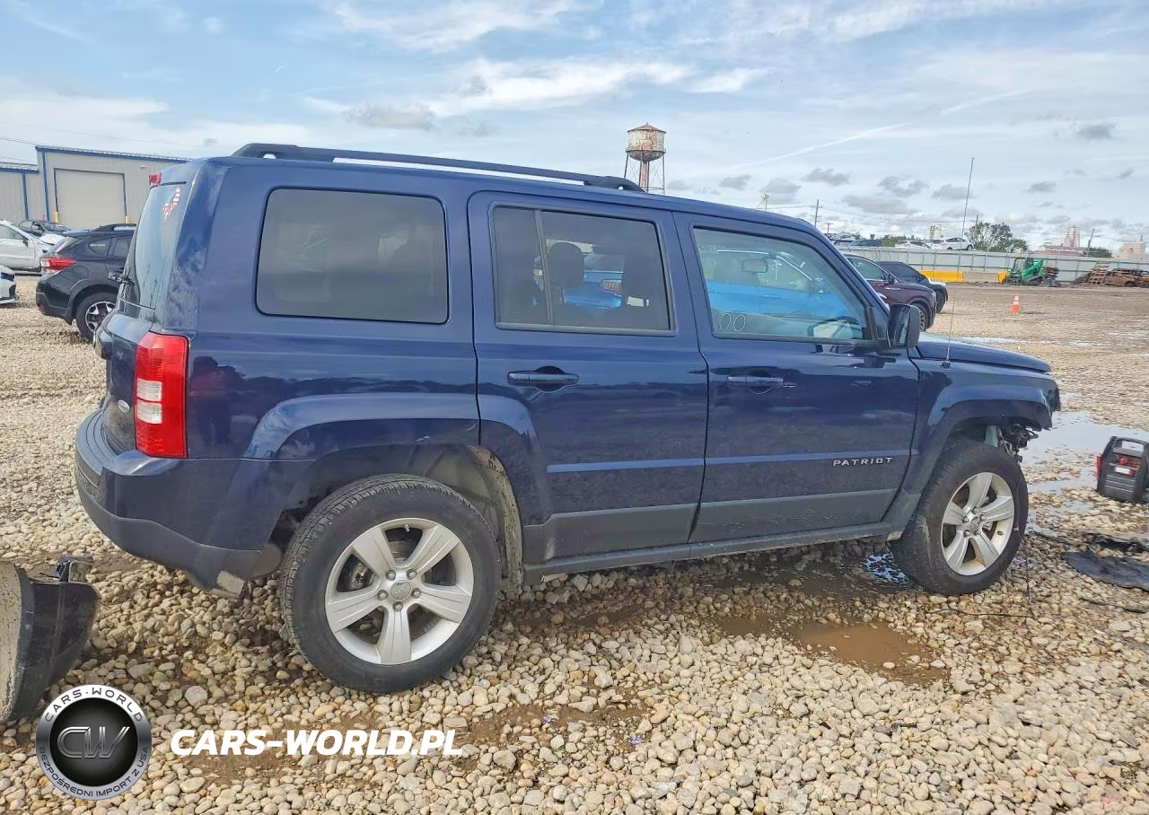2012 Jeep Patriot Latitude VIN:1C4NJRFB7CD599220 - 3