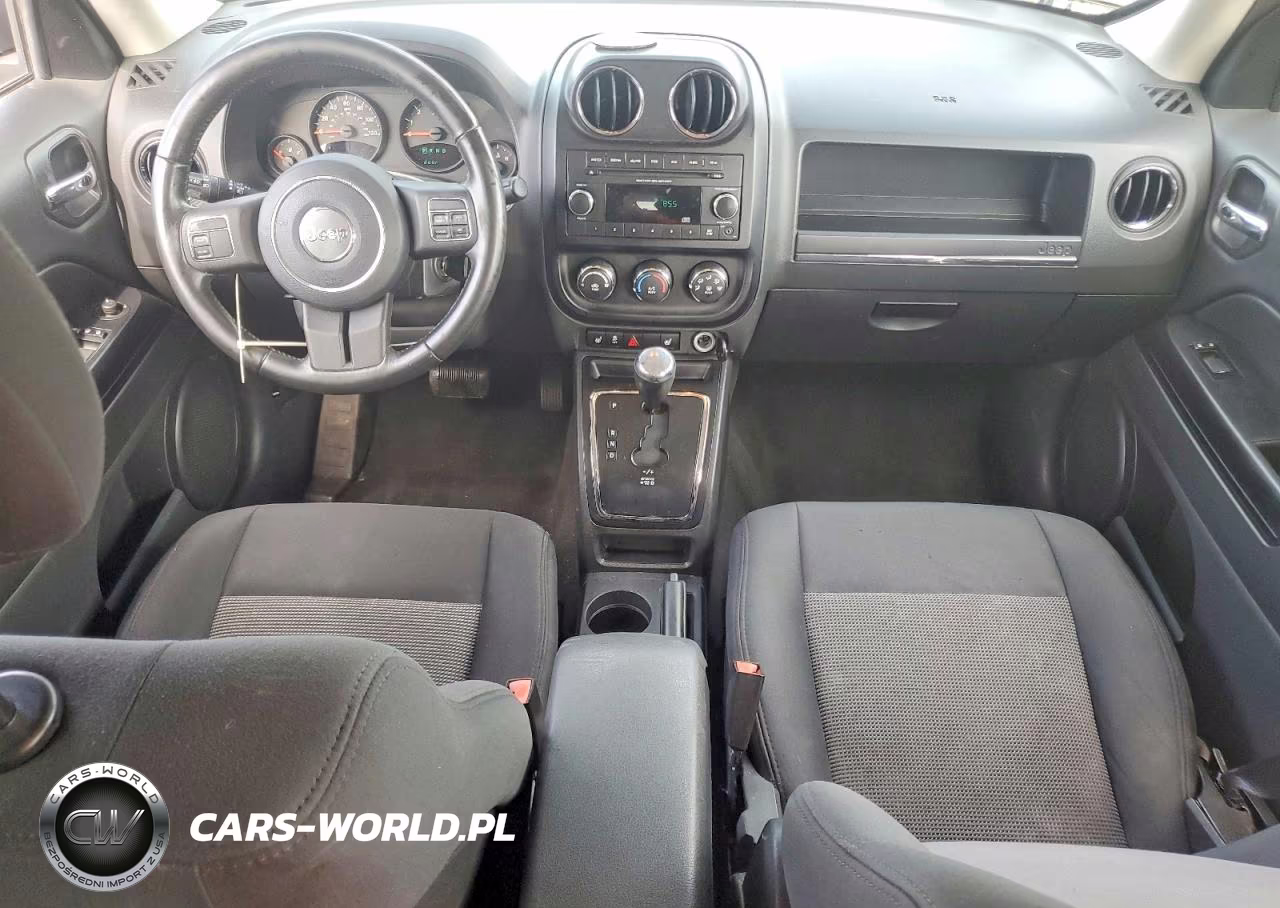 2012 Jeep Patriot Latitude VIN:1C4NJRFB7CD599220 - 8