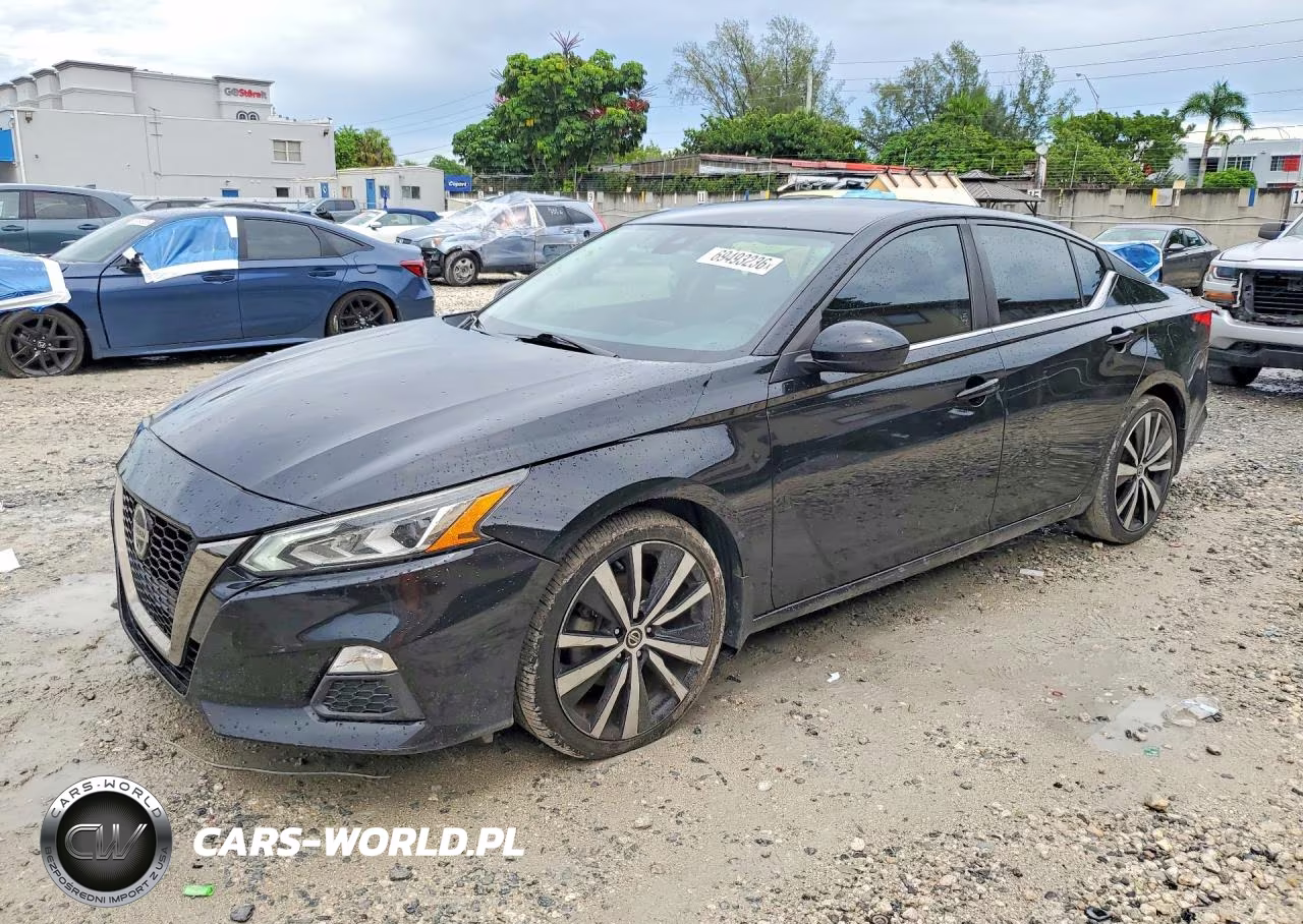2021 Nissan Altima Sr – zdjęcie 1 z 12