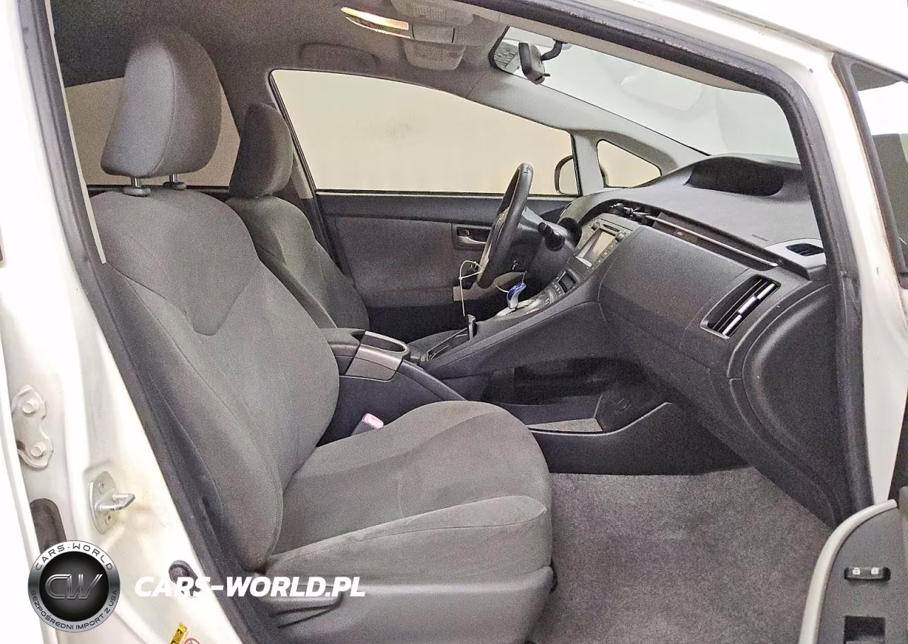 2012 Toyota Prius Two VIN:JTDKN3DU6C5490170 - 13