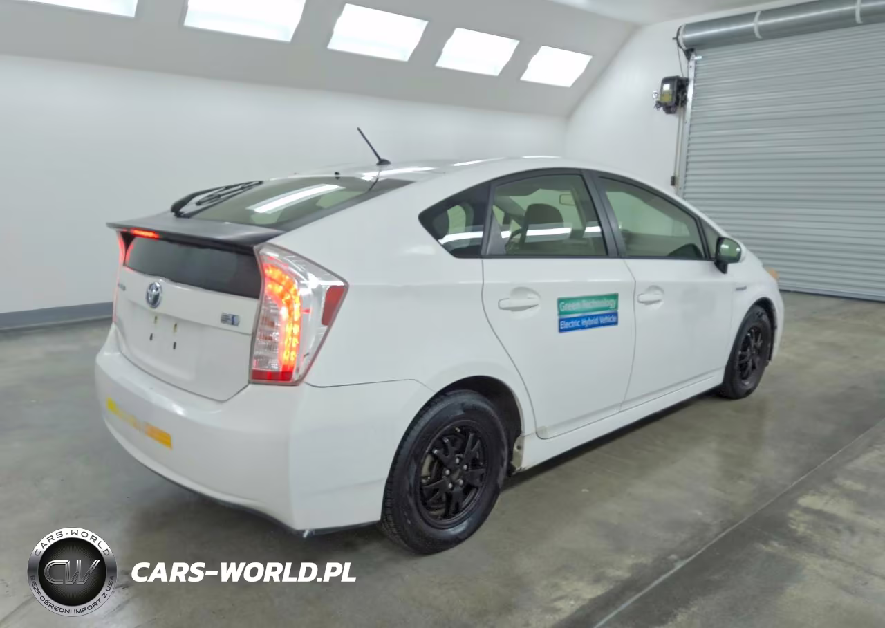 2012 Toyota Prius Two VIN:JTDKN3DU8C5494575 - 3