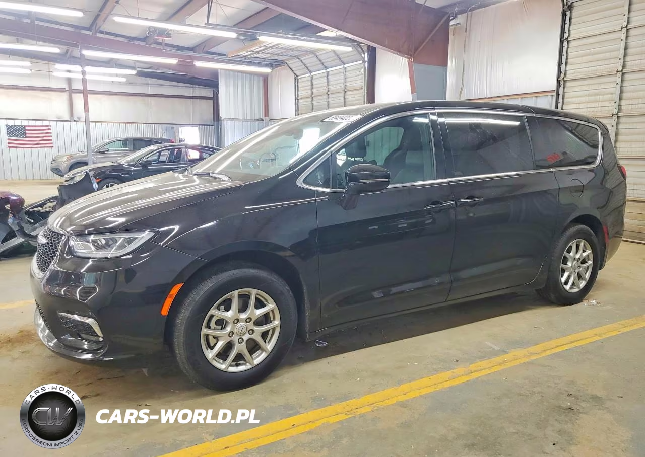 2025 Chrysler Pacifica Select