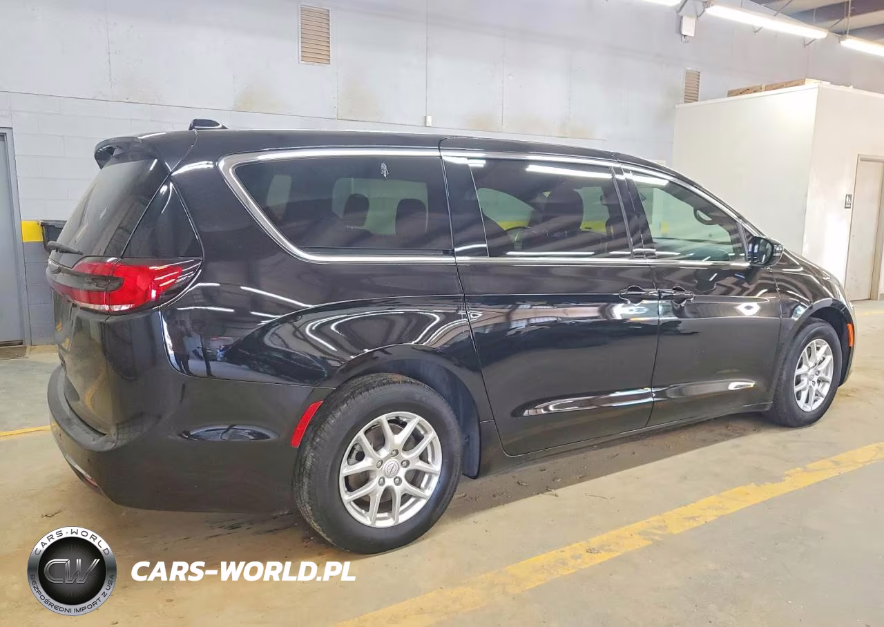 2025 Chrysler Pacifica Select VIN:2C4RC1BG5SR578652 - 3