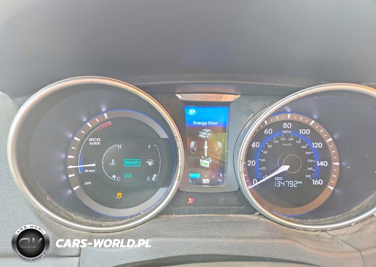 2012 Hyundai Sonata Hybrid VIN:KMHEC4A40CA022130 - 9