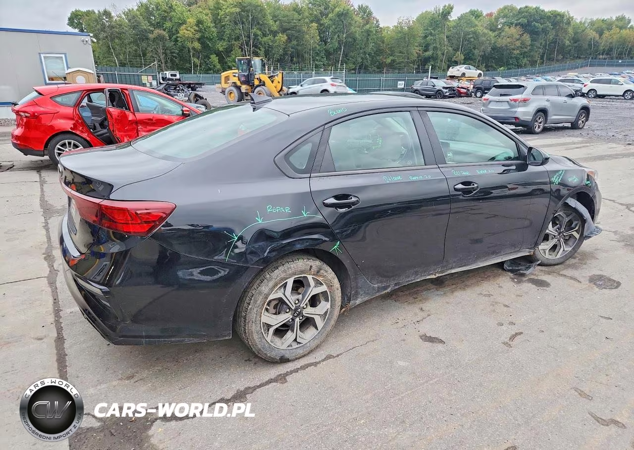 2019 Kia Forte Lxs VIN:3KPF24AD3KE107440 - 3