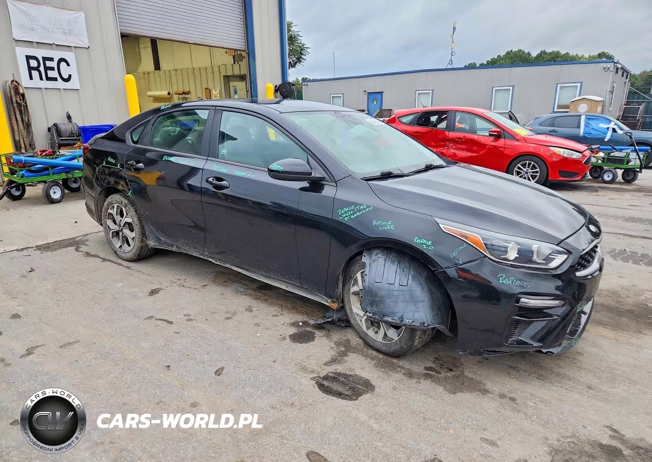 2019 Kia Forte Lxs VIN:3KPF24AD3KE107440 - 4