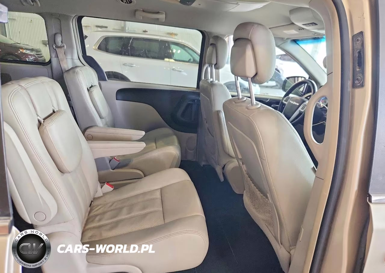 2012 Chrysler Town & Country Touring VIN:2C4RC1BG7CR410531 - 11