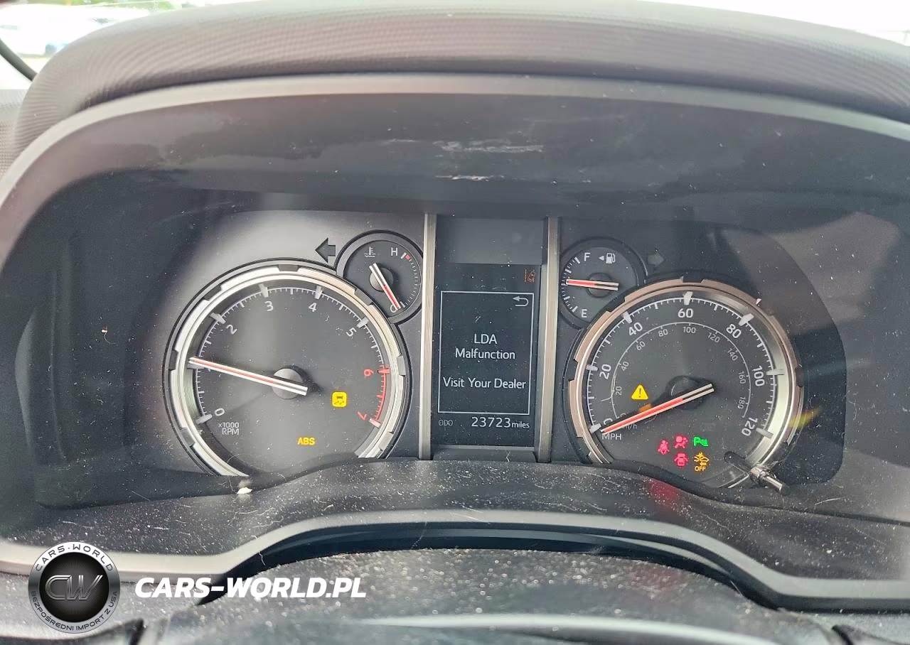 2023 Toyota 4Runner Limited VIN:JTEKU5JR5P6181378 - 9