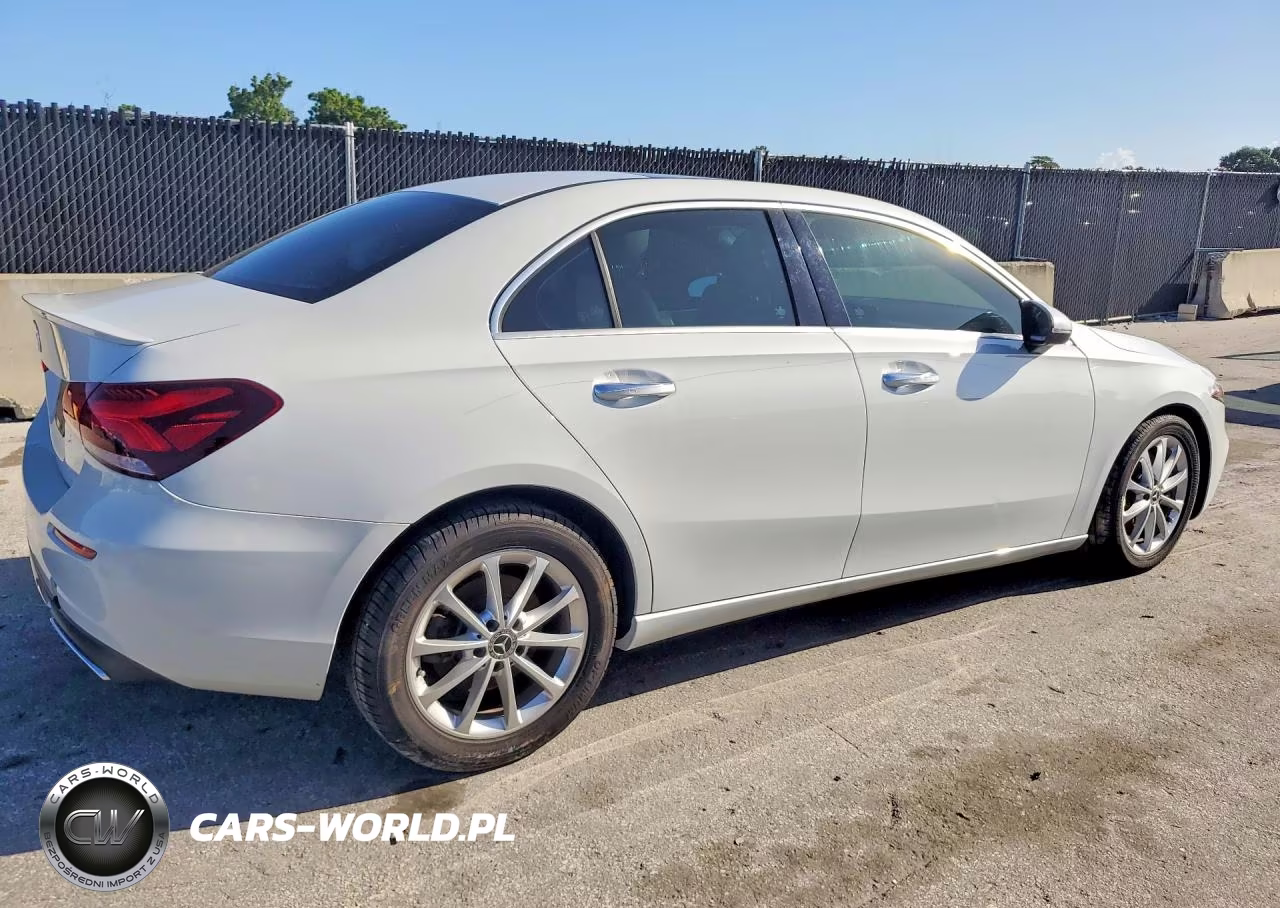 2020 Mercedes-Benz A 220 VIN:WDD3G4EBXLW038904 - 3