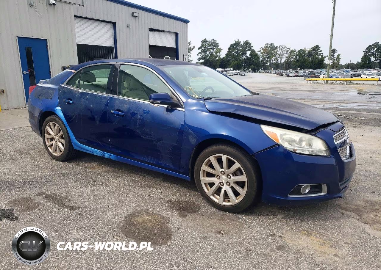 2013 Chevrolet Malibu VIN:1G11H5SA6DU115483 - 4
