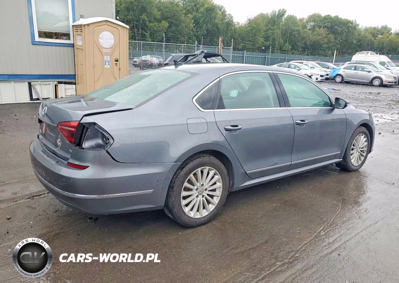 2017 Volkswagen Passat Se VIN:1VWBT7A35HC083997 - 3