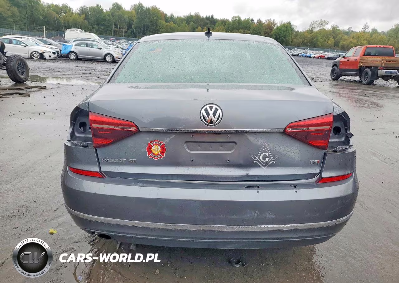 2017 Volkswagen Passat Se VIN:1VWBT7A35HC083997 - 6