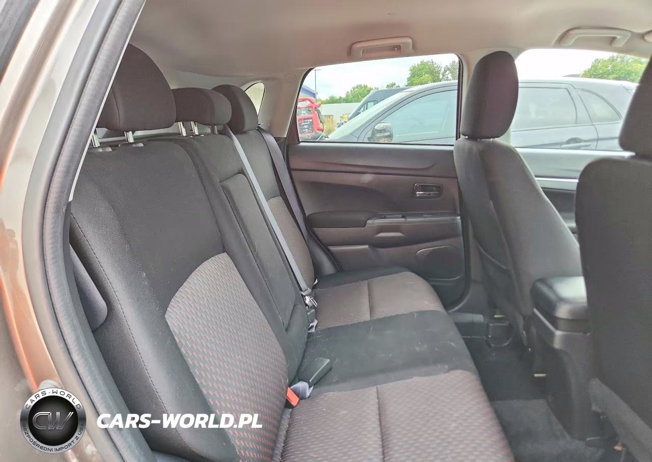2019 Mitsubishi Outlander Sport Es VIN:JA4AP3AUXKU031166 - 11