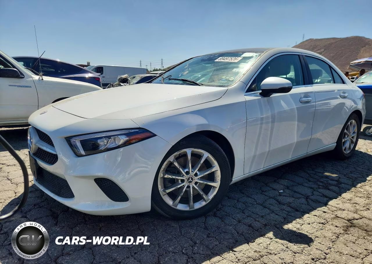 2020 Mercedes-Benz A 220