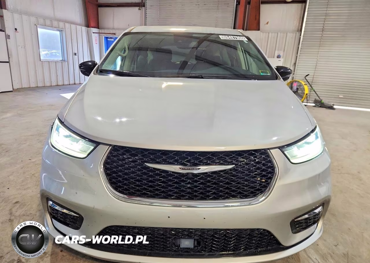 2024 Chrysler Pacifica Touring L VIN:2C4RC1BG6RR125506 - 5