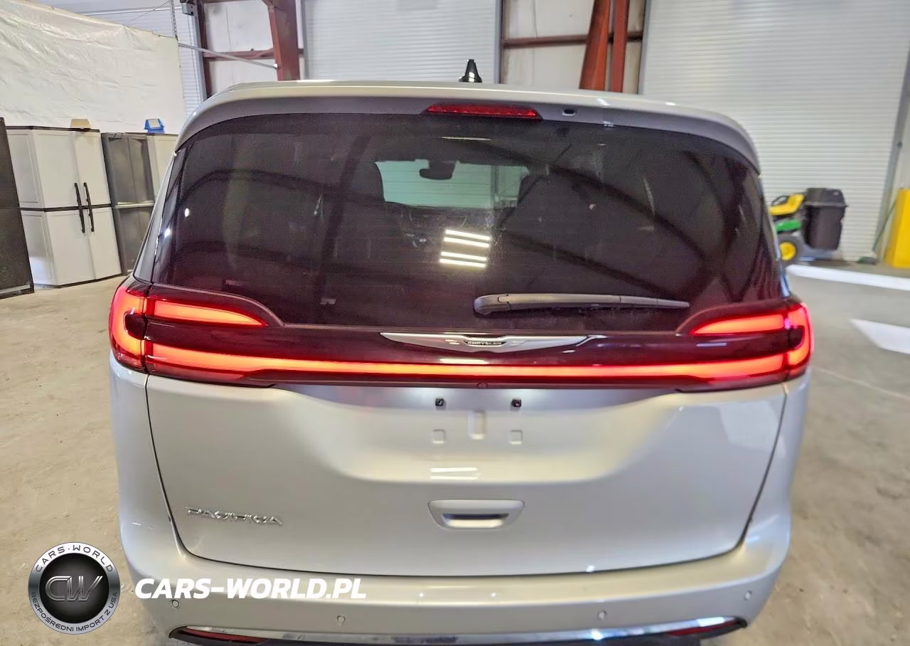 2024 Chrysler Pacifica Touring L VIN:2C4RC1BG6RR125506 - 6