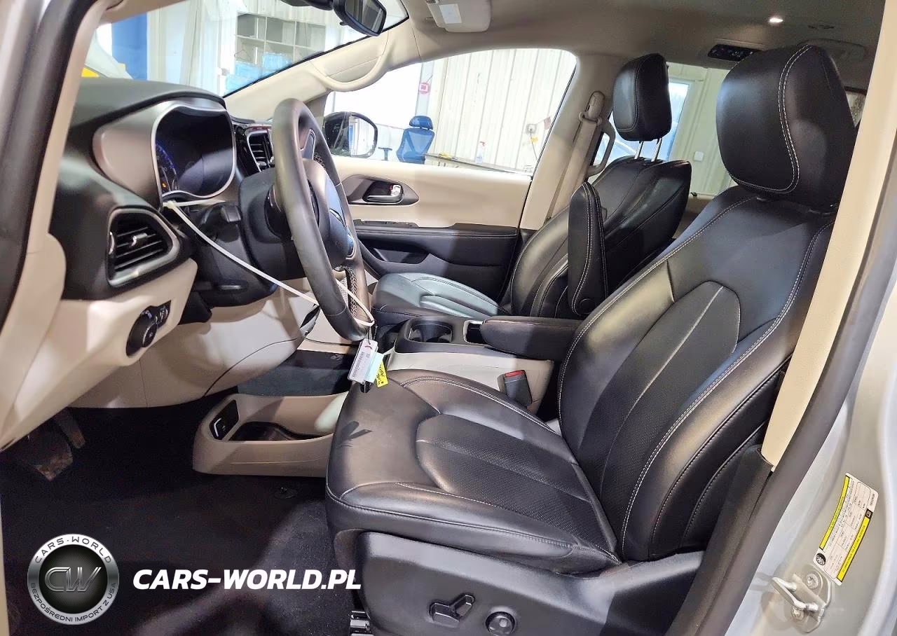 2024 Chrysler Pacifica Touring L VIN:2C4RC1BG6RR125506 - 7