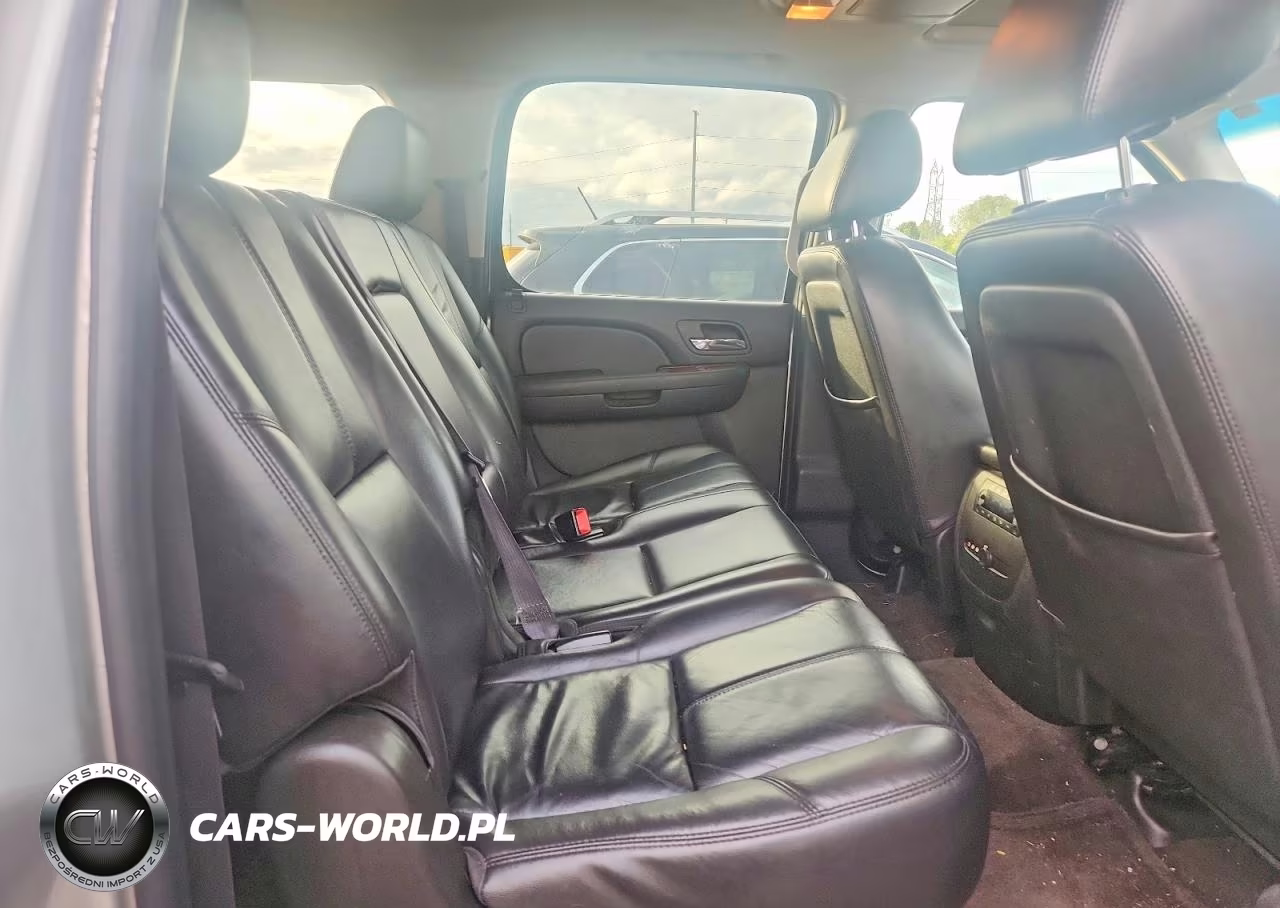 2011 Chevrolet Suburban K1500 Lt VIN:1GNSKJE36BR135033 - 11